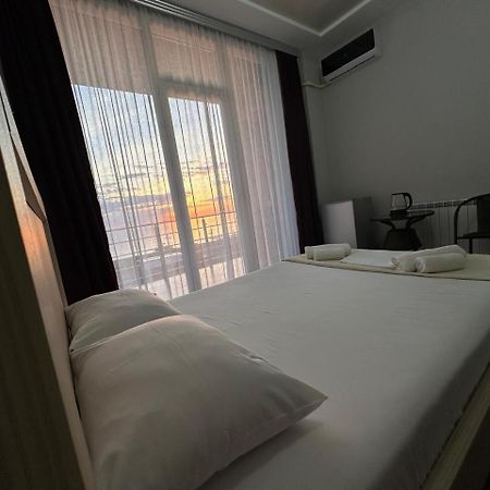 Guest House 99 Batumi Exteriér fotografie