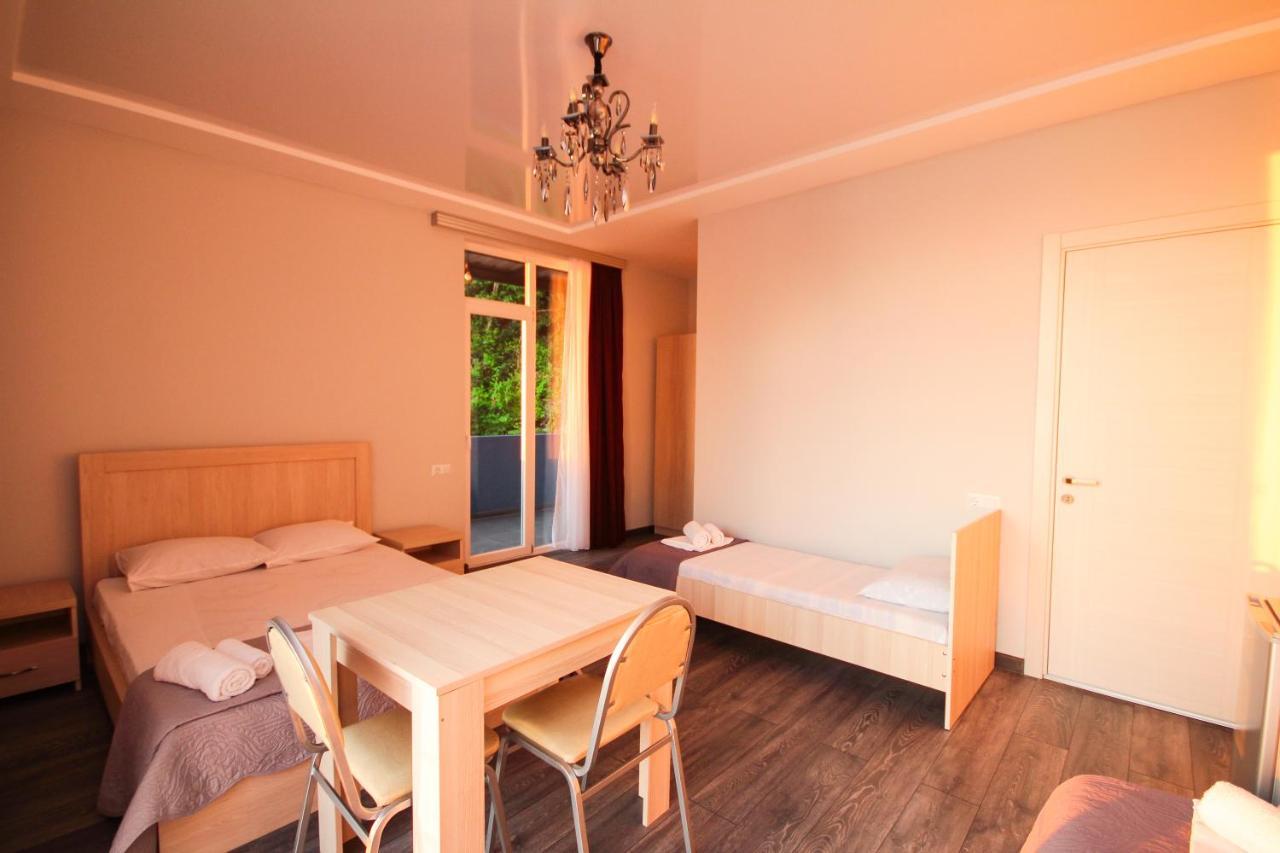 Guest House 99 Batumi Exteriér fotografie